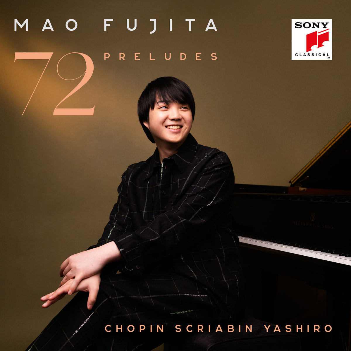 Mao Fujita portrait at a Steinway piano for the "72 Preludes" CD.