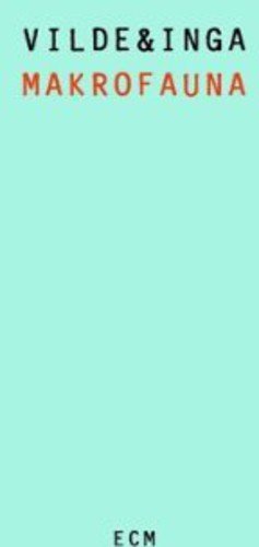 CD cover for "Vilde&Inga - Makrofauna" with teal background and red text.
