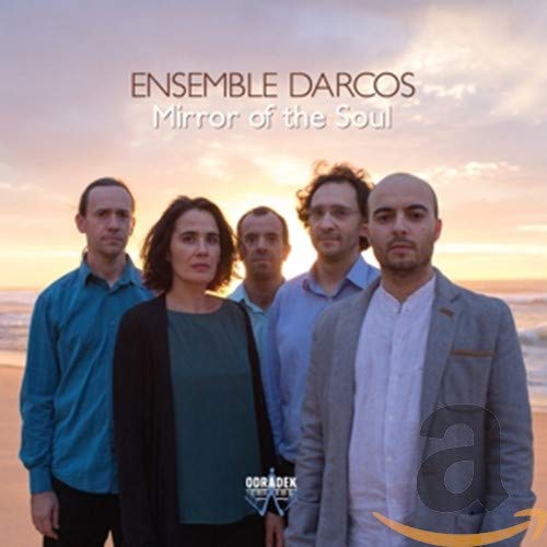 CD cover: Ensemble Darcos with four people against a sunset beach.