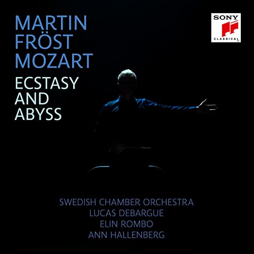 CD cover for Martin Fröst performing Mozart, featuring a silhouetted musician.
