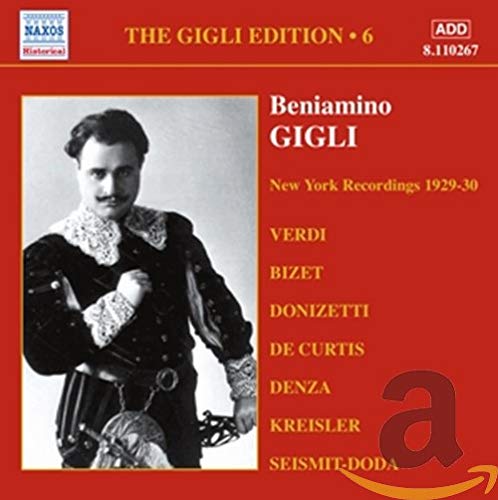 Black and white portrait of tenor Beniamino Gigli on CD cover.