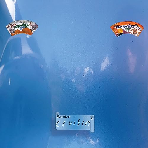 Blue vinyl record cover with illustrated fans and album title “Cruisin”.
