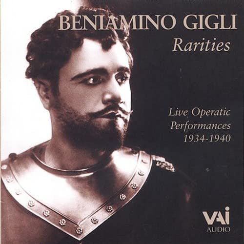 CD cover featuring a portrait of opera singer Beniamino Gigli.