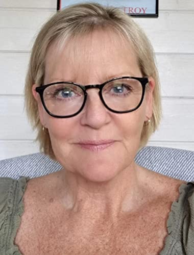 Georgina Troy - Welcome to Hollyhock Farm