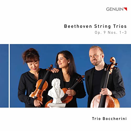 CD cover featuring Trio Boccherini, a bust, and string instruments.