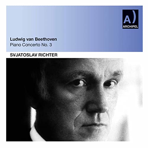 CD cover featuring a black and white portrait of Sviatoslav Richter.