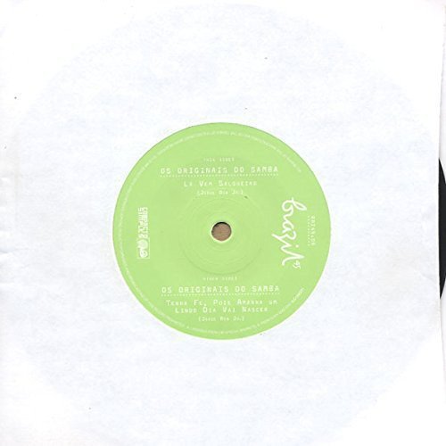 Green and white 7-inch vinyl record label with Portuguese text.