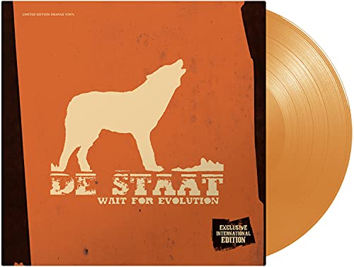 Orange vinyl record with a wolf illustration and band name "De Staat".