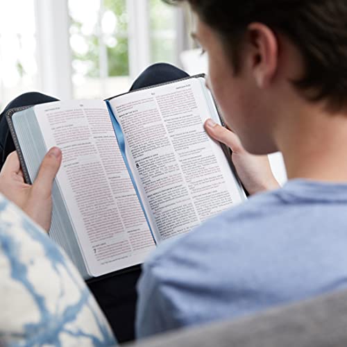 KJV Holy Bible: Thinline Youth Edition, Blue Leathersoft, Red Letter, Comfort Print: King James Version