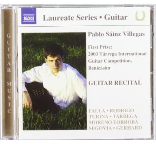 CD case featuring guitarist Pablo Sáinz Villegas in a grassy field.