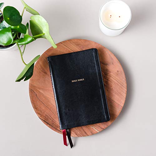 NKJV, Thinline Bible, Large Print, Leathersoft, Black, Thumb Indexed, Red Letter, Comfort Print : Holy Bible, New King James Version