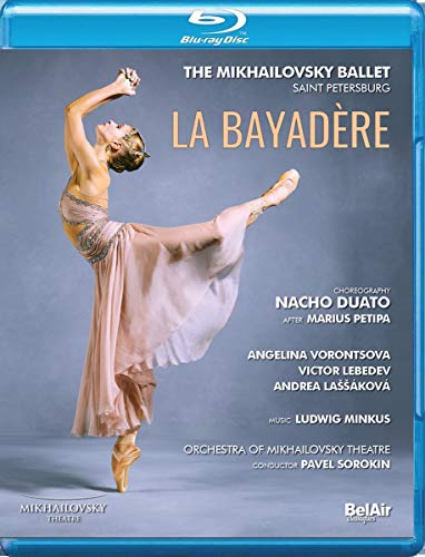 Blu-ray cover for “La Bayadère” ballet, featuring a ballerina in motion.