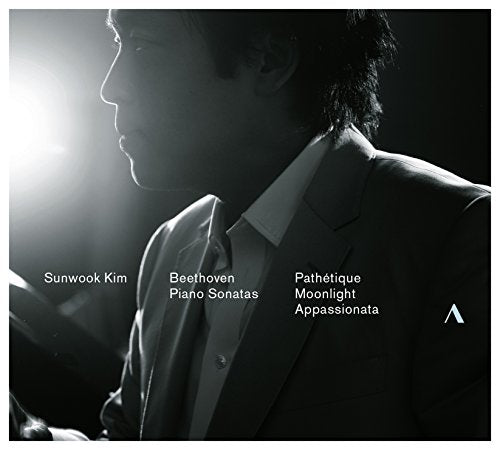 Sunwook Kim portrait, Beethoven piano sonatas CD cover, dramatic lighting.