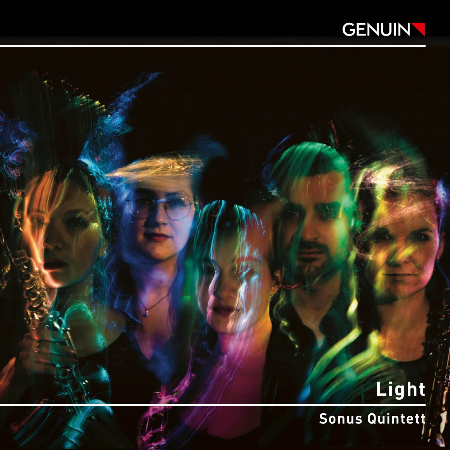CD cover for Sonus Quintett’s “Light” featuring blurred figures in color.