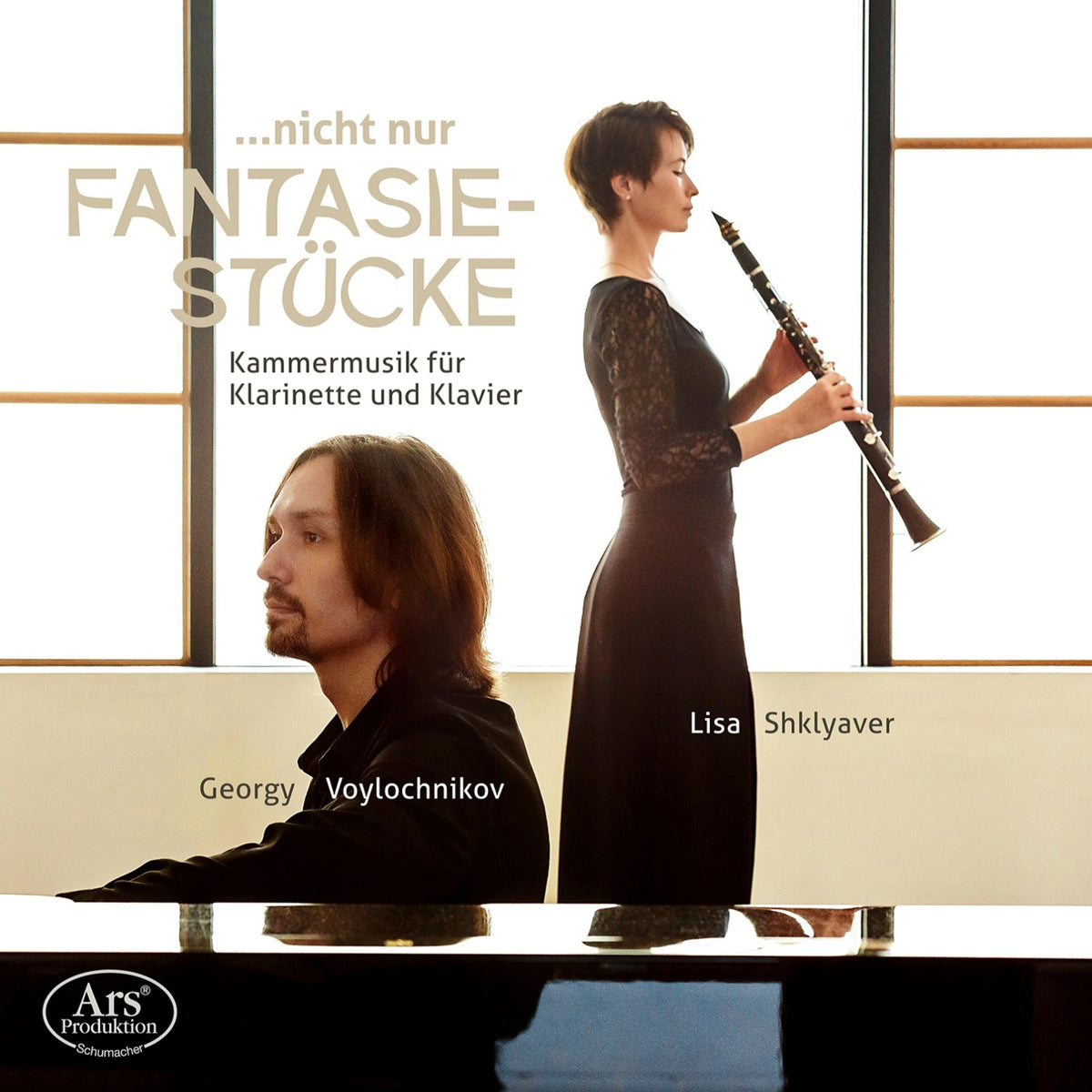 CD cover featuring musicians with clarinet and piano, golden text.