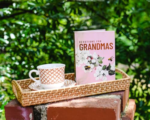 Devotions for Grandmas : A 40-Day Bible Devotional to Encourage and Inspire Grandmothers – The Perfect Christian Gifts for Women