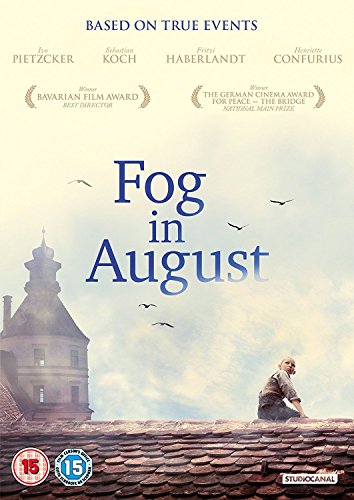 DVD cover for "Fog in August" featuring a boy on a rooftop.