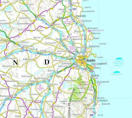 Philip's Britain and Ireland Road Map : with Town plans