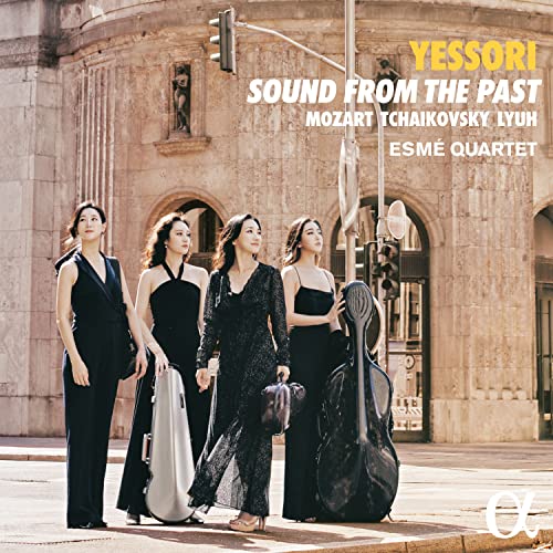 Esme Quartet album cover featuring four musicians and a double bass.