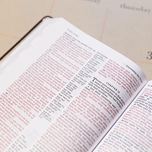 KJV Holy Bible: Thinline with Cross References, Black Bonded Leather, Red Letter, Comfort Print: King James Version