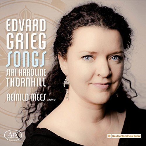 CD cover featuring portrait of soprano Siri Karoline Thornhill.