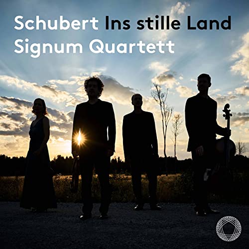CD cover: Signum Quartett silhouetted against a sunset landscape.