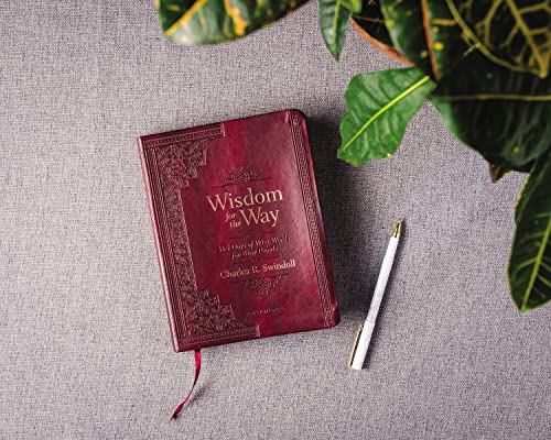 Wisdom for the Way, Large Text Leathersoft : 365 Days of Wise Words for Busy People