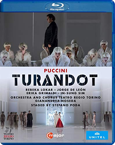 Blu-ray cover for Puccini’s *Turandot* opera, featuring performers and stage imagery.
