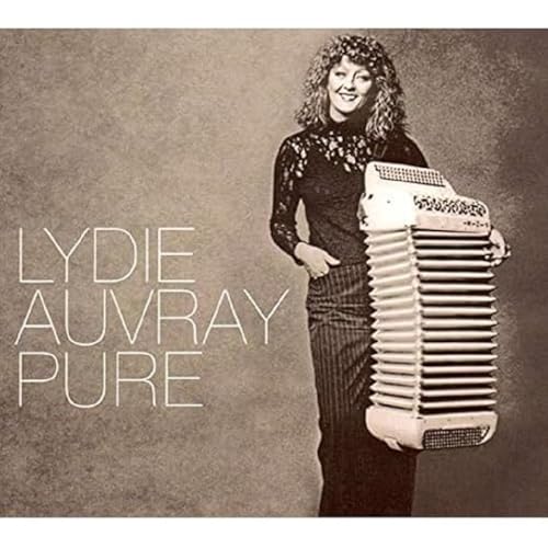 Lydie Auvray album cover, sepia tone, woman with accordion.