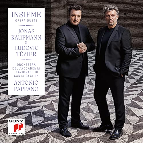 CD cover featuring Jonas Kaufmann and Ludovic Tézier in suits.