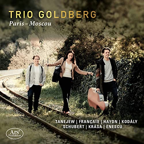 CD cover featuring Trio Goldberg, composers listed, and a blurred landscape.