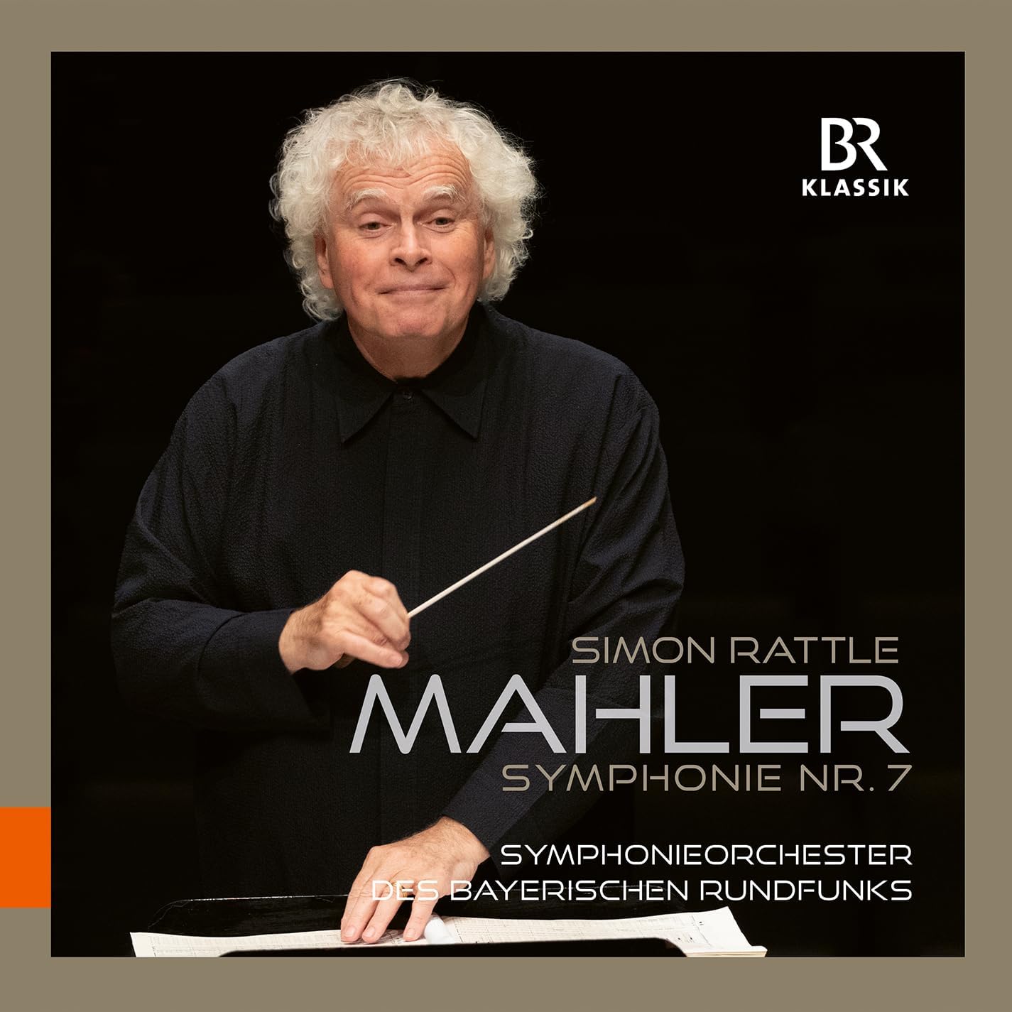 Conductor Simon Rattle holding a baton, with Mahler Symphony No. 7 text overlay.