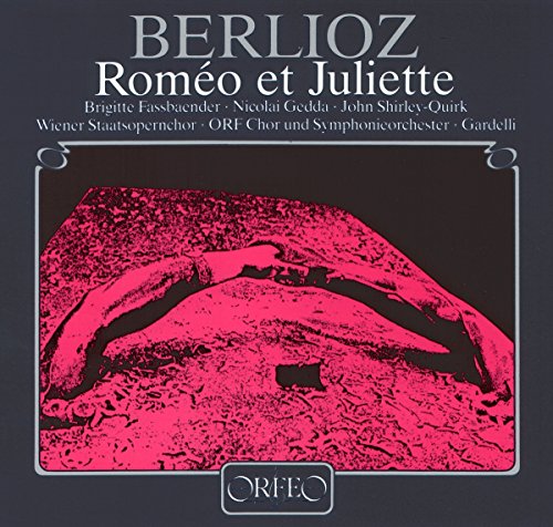 CD cover for Berliozās āRomeo et Julietteā with abstract pink artwork.