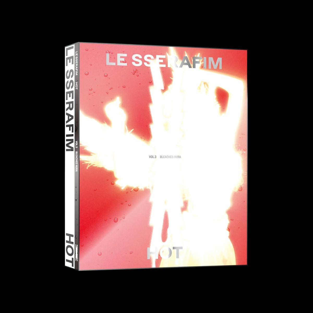 Le Sserafim “Hot” album cover: red background with water droplets.