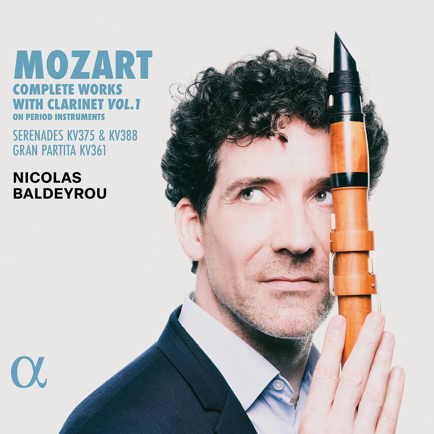CD cover: Mozart complete works with clarinet, Nicolas Baldeyrou, and clarinet image.