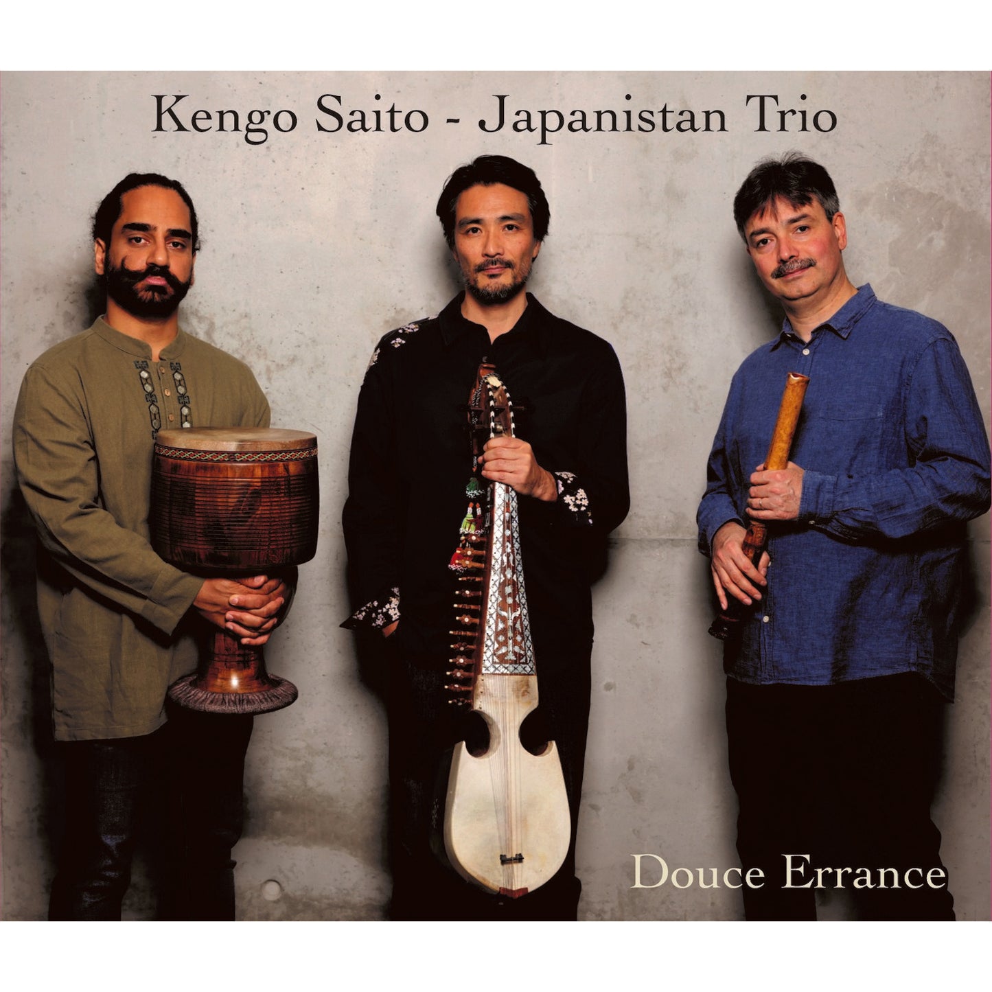 Three musicians with instruments, album cover for "Douce Errance" by Kengo Saito.