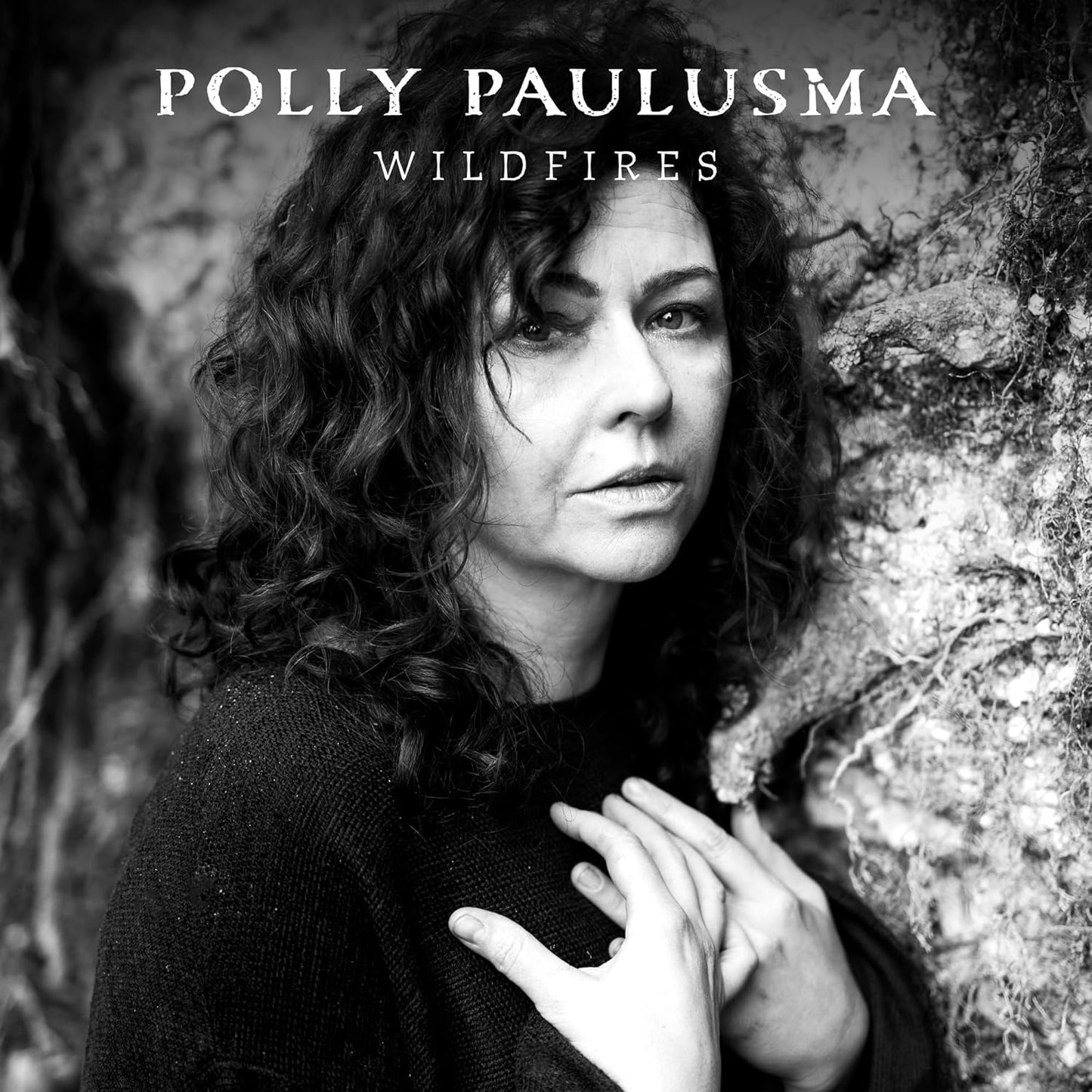 Black and white portrait of Polly Paulusma, album cover "Wildfires".