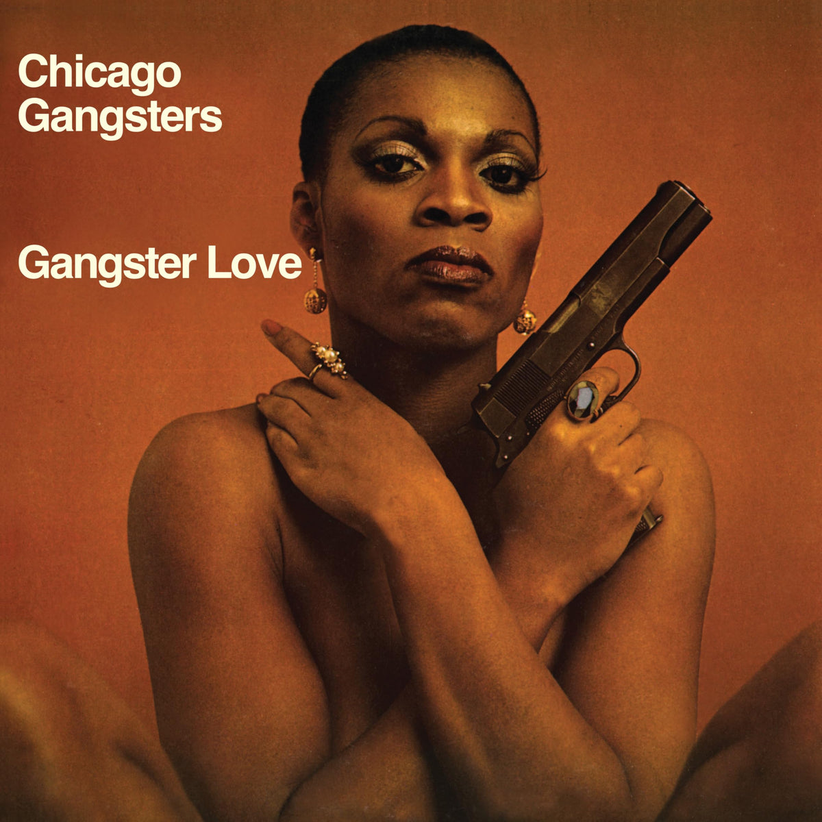 CD cover: woman with a handgun, text "Chicago Gangsters - Gangster Love".