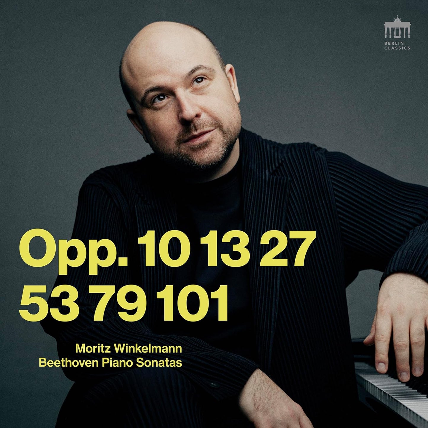CD cover featuring pianist Moritz Winkelmann and Beethoven sonata numbers.