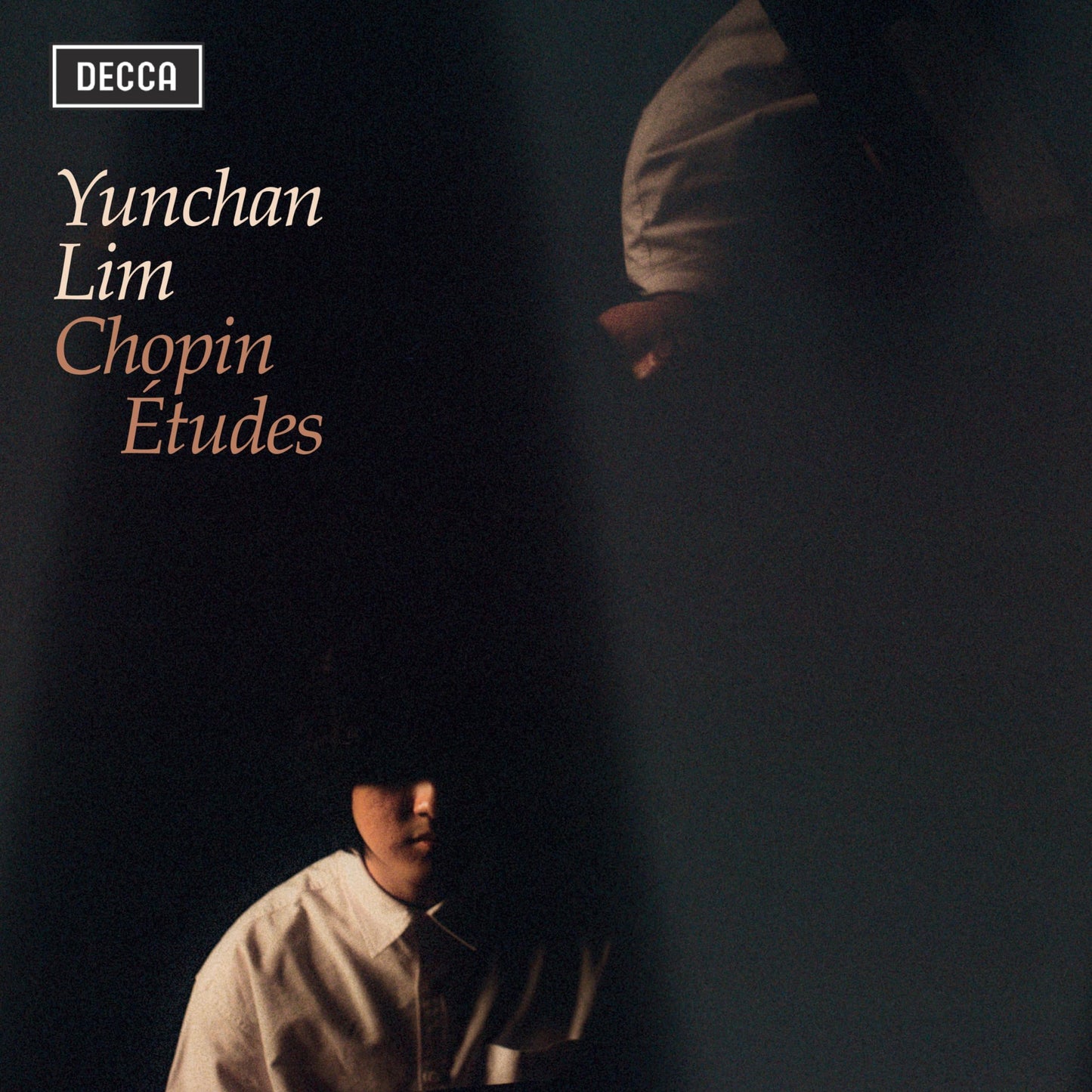 Vinyl album cover featuring pianist Yunchan Lim and text: Chopin Études.