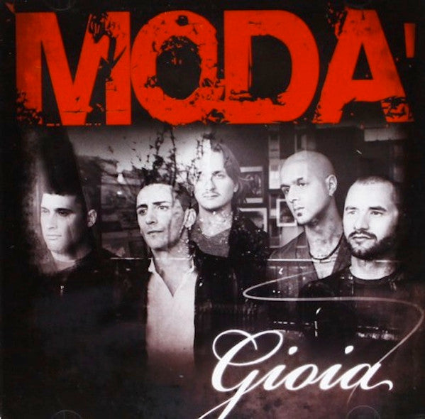 DVD cover featuring five men and the text "MODA!" and "Gioia.