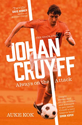 Book cover featuring Johan Cruyff in an orange football uniform, dribbling.