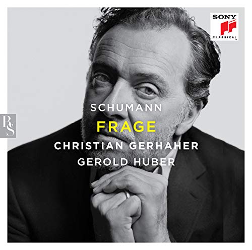 Black and white portrait of Christian Gerhaher, album "Frage" by Schumann.