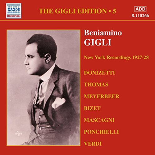 CD cover featuring a black and white portrait of tenor Beniamino Gigli.