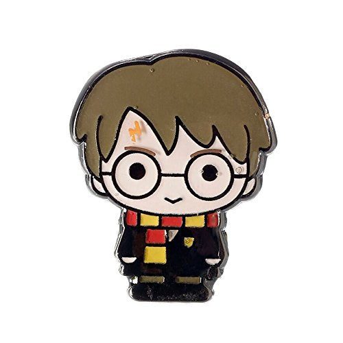 Enamel pin of Harry Potter with glasses and Gryffindor scarf.