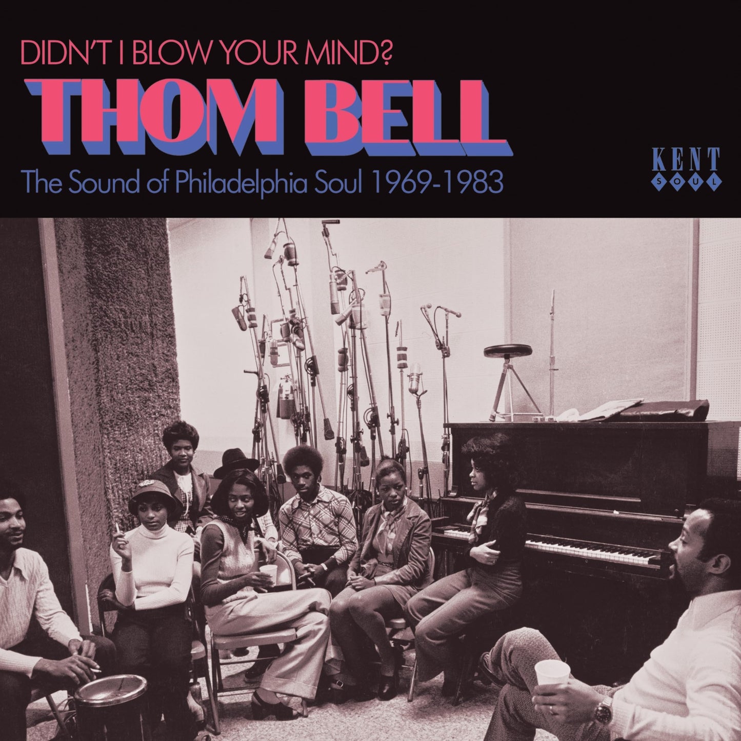 CD cover: musicians in a recording studio, vintage aesthetic.