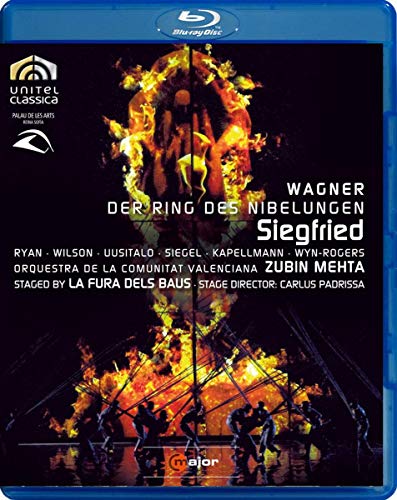 Blu-ray cover for Wagner’s *Siegfried*, featuring fiery imagery and text.