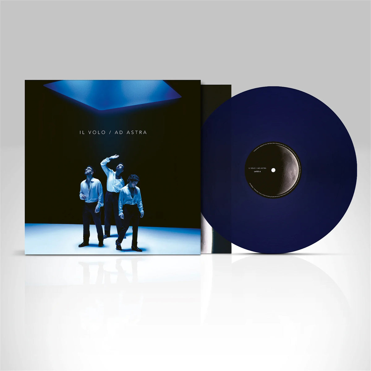 Il Volo “Ad Astra” vinyl record with blue cover and disc.
