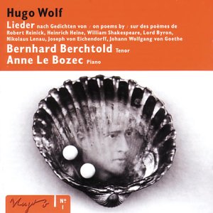 CD cover for Hugo Wolf songs, featuring a shell and portrait.