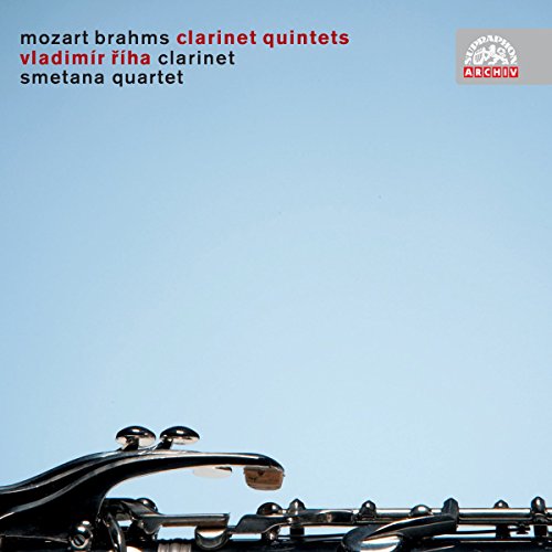 "CD cover with a close-up of a clarinet against a blue background."